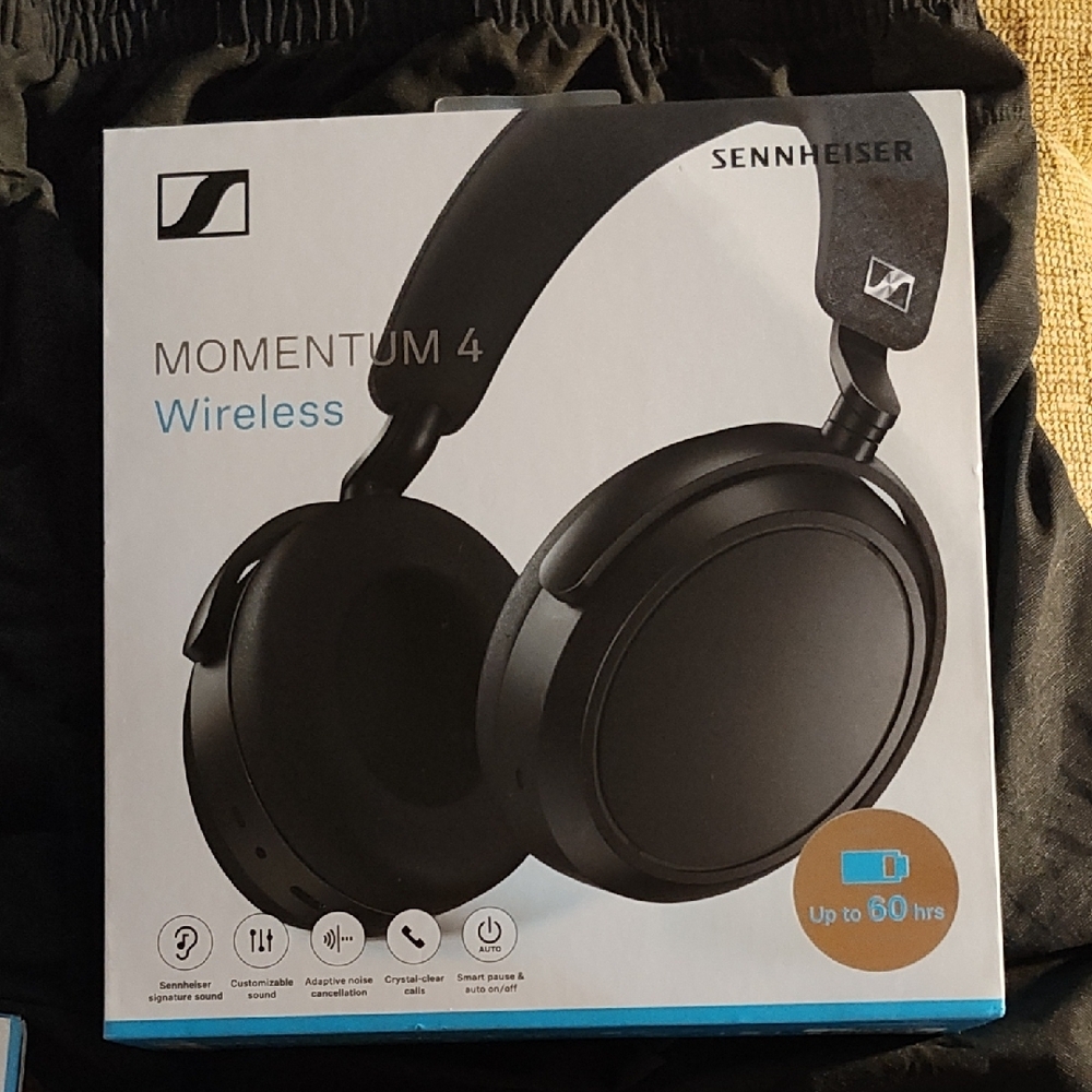 NEW - Sennheiser Momentum 4 Wireless Headphones - Black - NIB